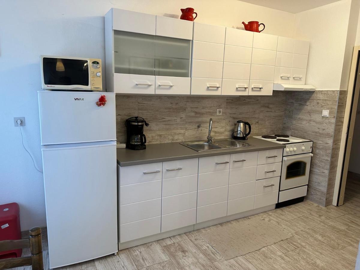 Apartment Mia ポレッチ エクステリア 写真