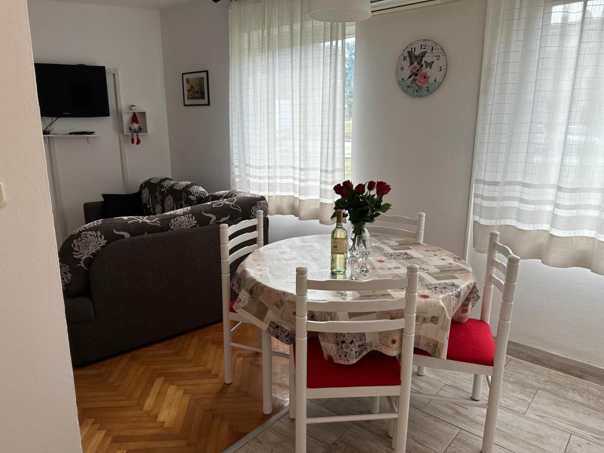 Apartment Mia ポレッチ エクステリア 写真