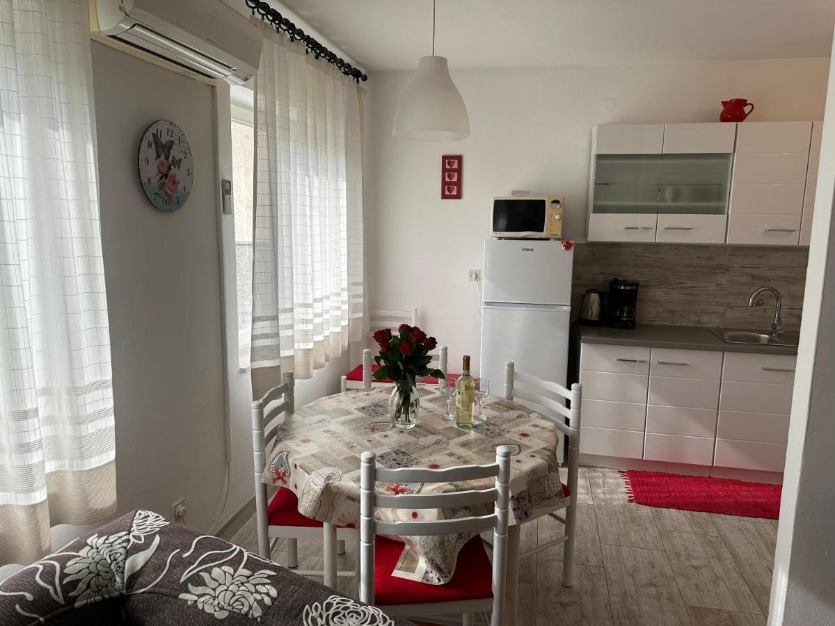 Apartment Mia ポレッチ エクステリア 写真