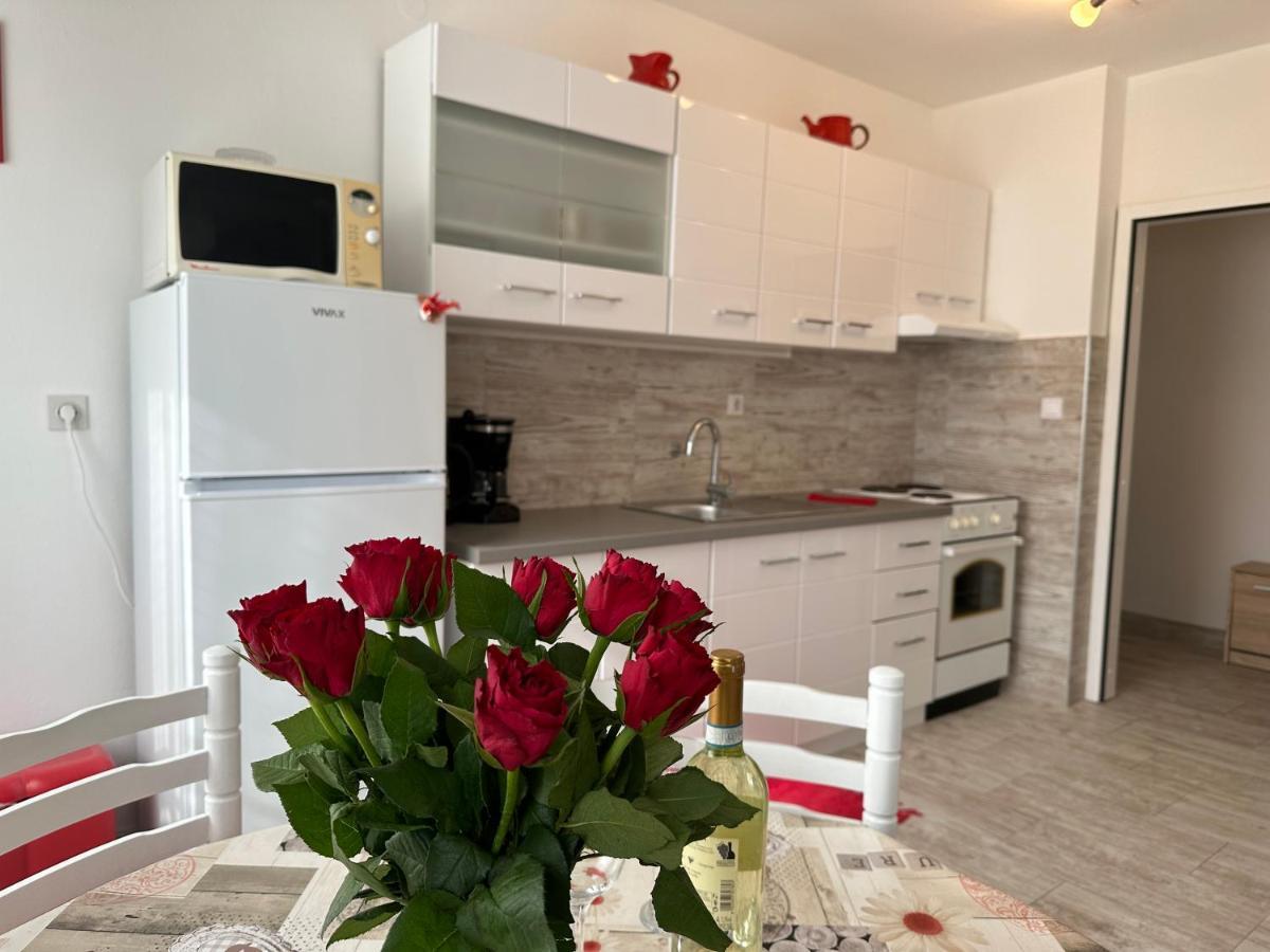 Apartment Mia ポレッチ エクステリア 写真