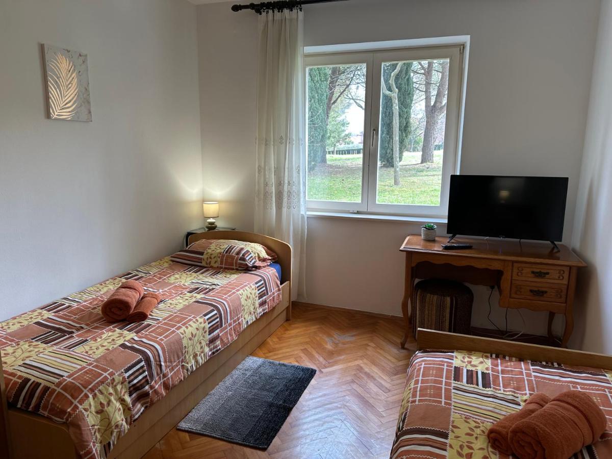 Apartment Mia ポレッチ エクステリア 写真